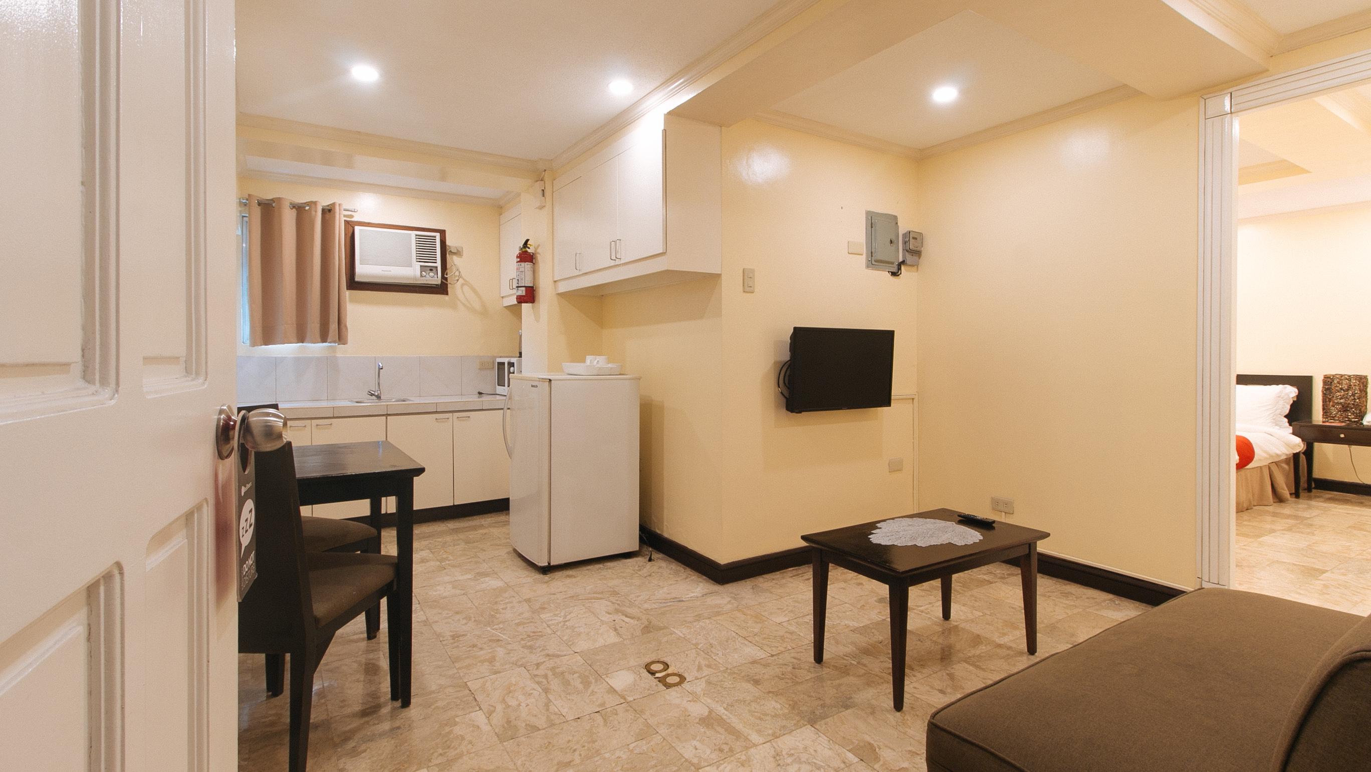 Reddoorz Premium Near Greenbelt Makati - Vaccinated Staff Makati City Exterior foto